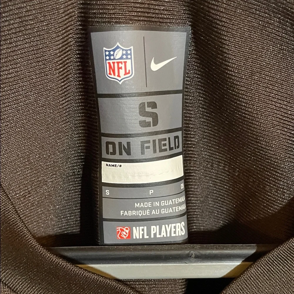 Baker Mayfield Browns Jersey with Pocket Golf Game - Picture 4 of 10